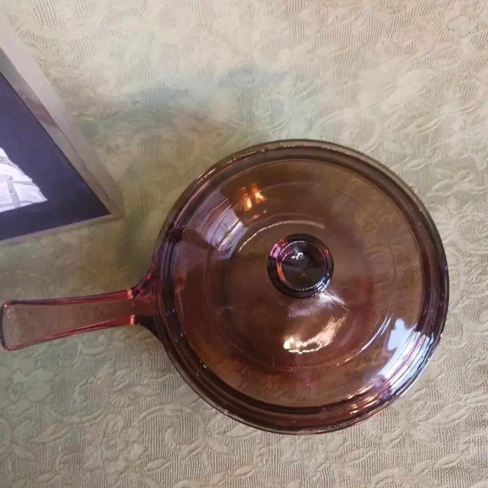 Pyrex amber glass